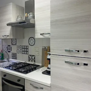 https://pirandello-home.taorminaitalyhotels.com